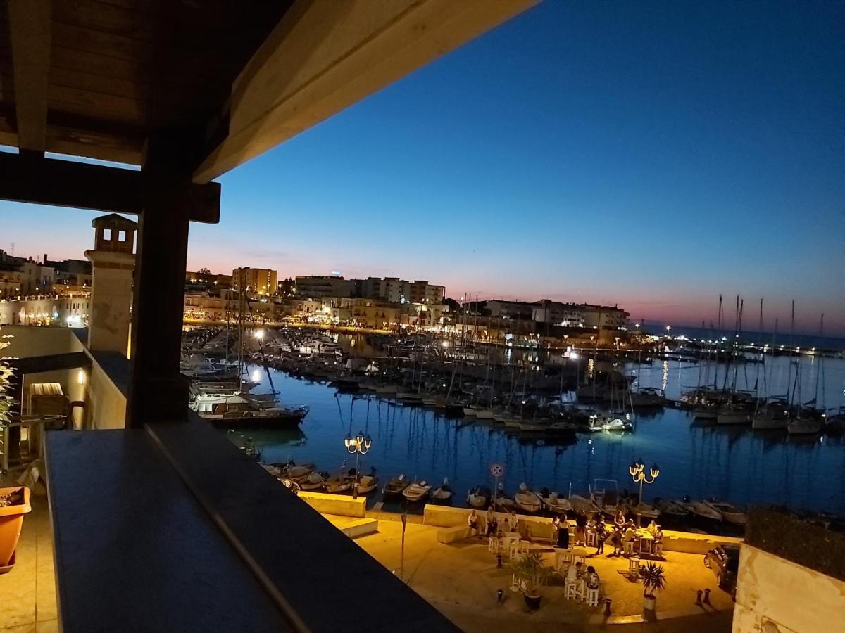 B&B Al Porto Novo 비쉘리에 외부 사진